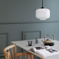 ARP Pendel Opal/Mat Sort Ø25cm