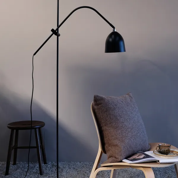 Easton Floor Lamp Black