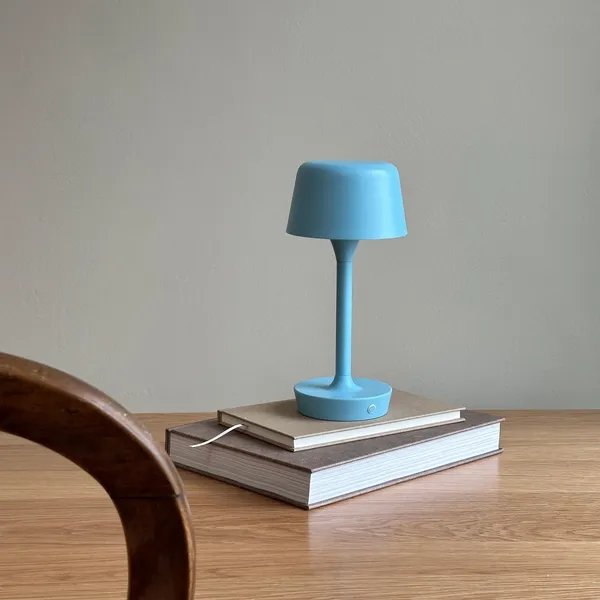 Flow Table Lamp Light Blue