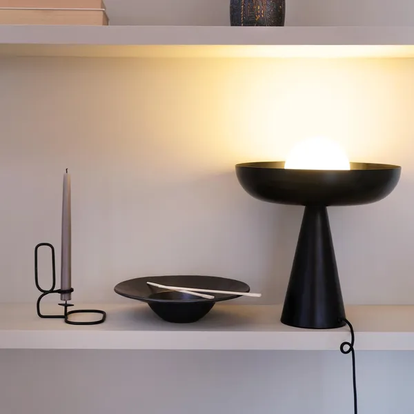 Ava Bordlampe Sort