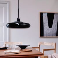 Planet Pendel Med Ring Sort