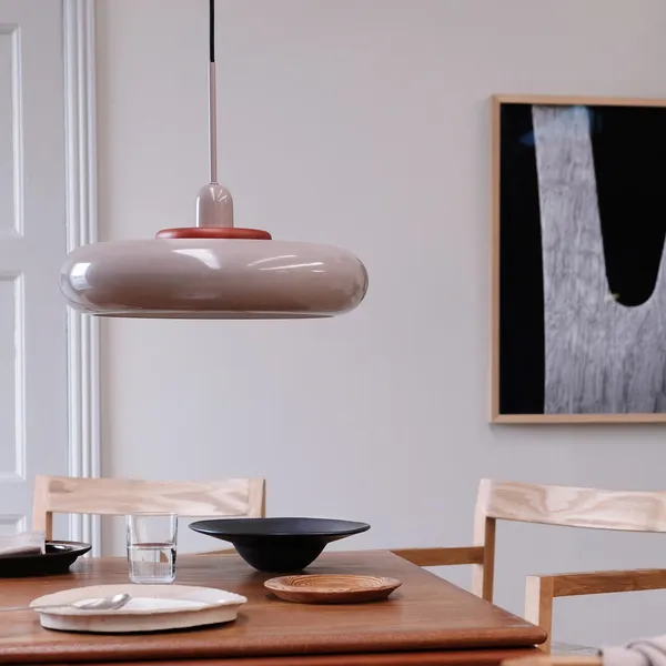 Planet Pendelleuchte mit Ring Latte