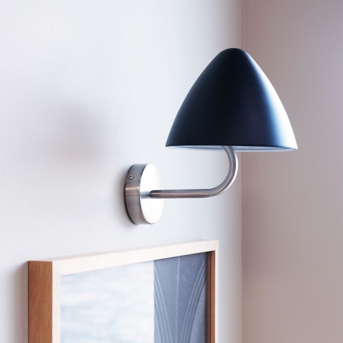 Oulu Wall Lamp Black/ Brushed Steel