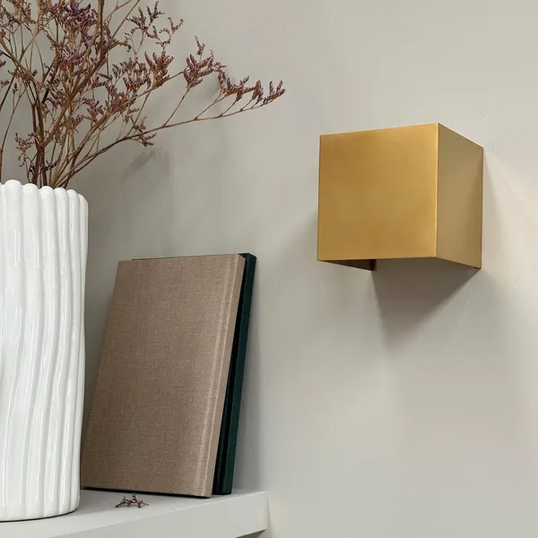 Venus Wandlamp 10x10 Messing