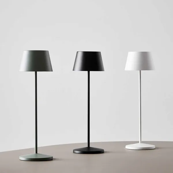 Modi Lampada Portatile Nera