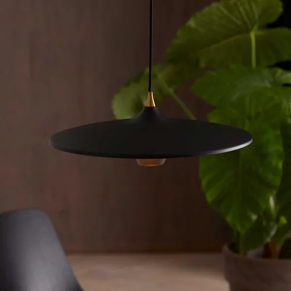 Moja 42 Pendant Black