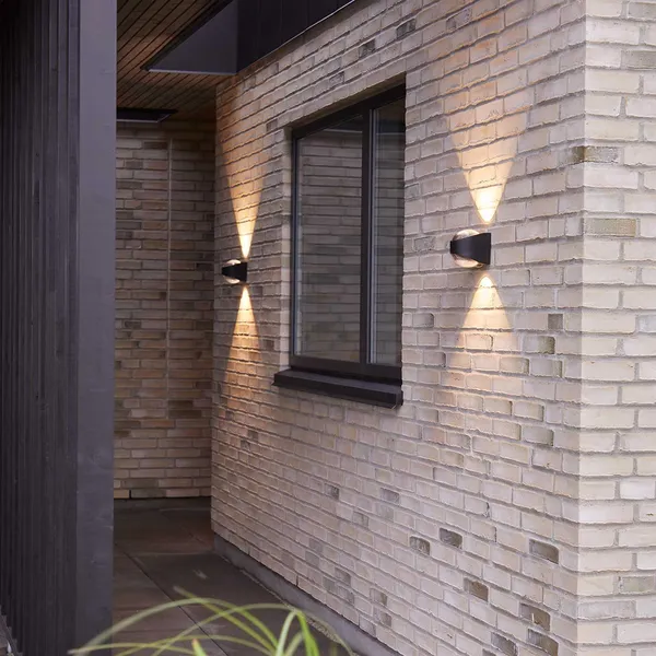 Saga Outdoor Wall Lamp Black