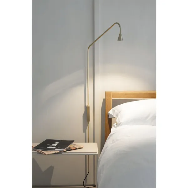 Trizo 21 Austere Wall Lamp Brass