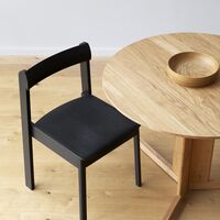 Trefoil Table Ø75 Oak