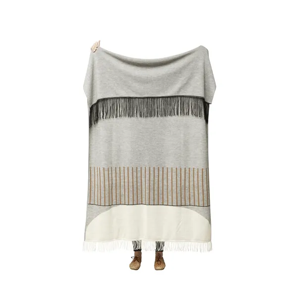 Aymara Plaid Pattern Gray
