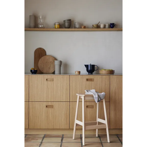 Angle Standard Bar Stool 65 Beech