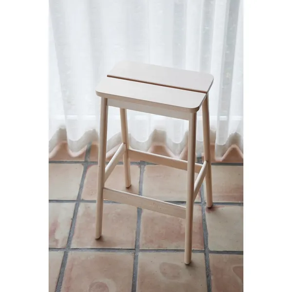 Angle Standard Bar Stool 65 Beech
