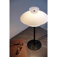 Valby3 Table Lamp Opal
