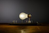 I Ricchi Poveri Monument for A Bulb Bordlampe Sort