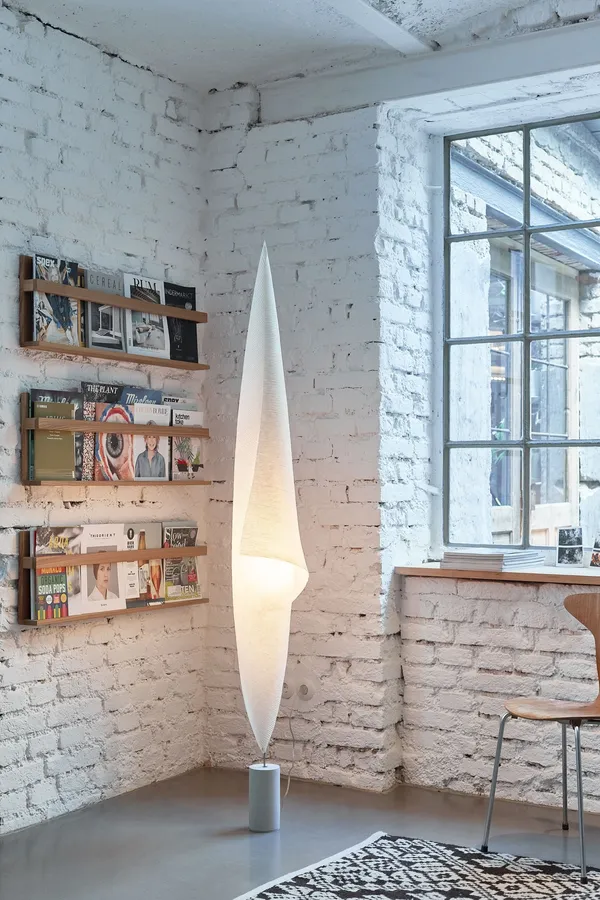 Wo-Tum-Bu 1 Stehlampe Weiß
