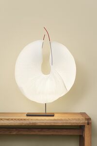 Yoruba Rose Lámpara de Mesa Blanco