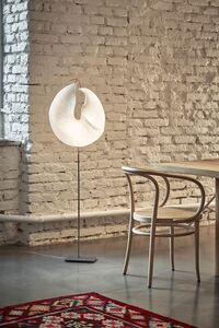 Yoruba Rose Stehlampe Weiß