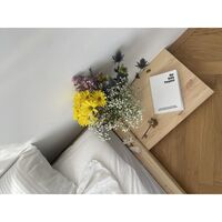 Ensemble de 2 tables d'appoint Dock en pin laqué transparent