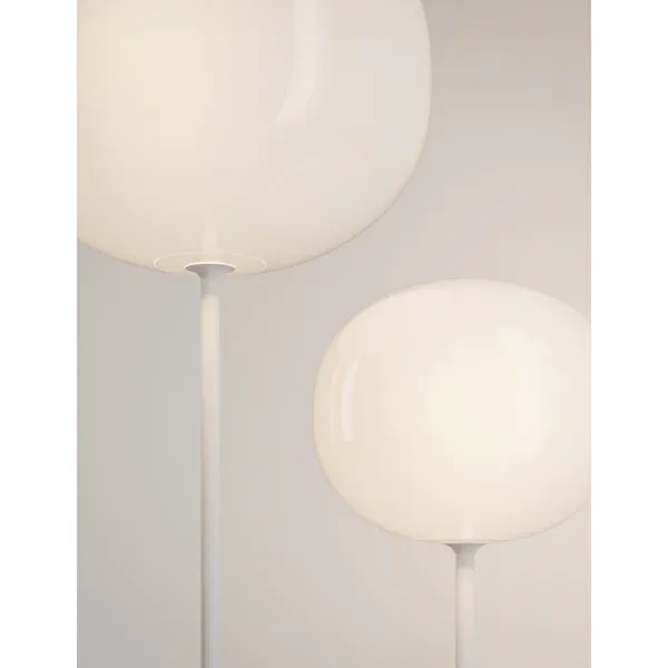 Volume 29 Vloerlamp Lang Glanzend Wit