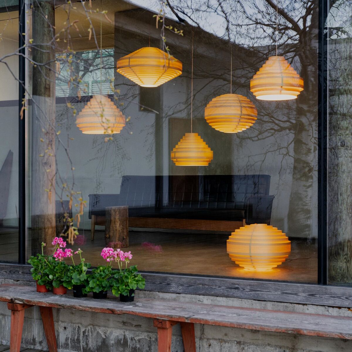 1002 Hans Pendant 46 Pine