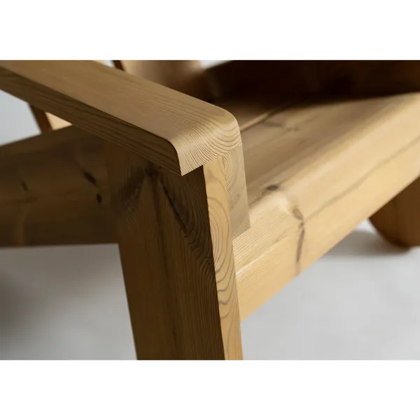 015 Peace Outdoor Armchair Pine