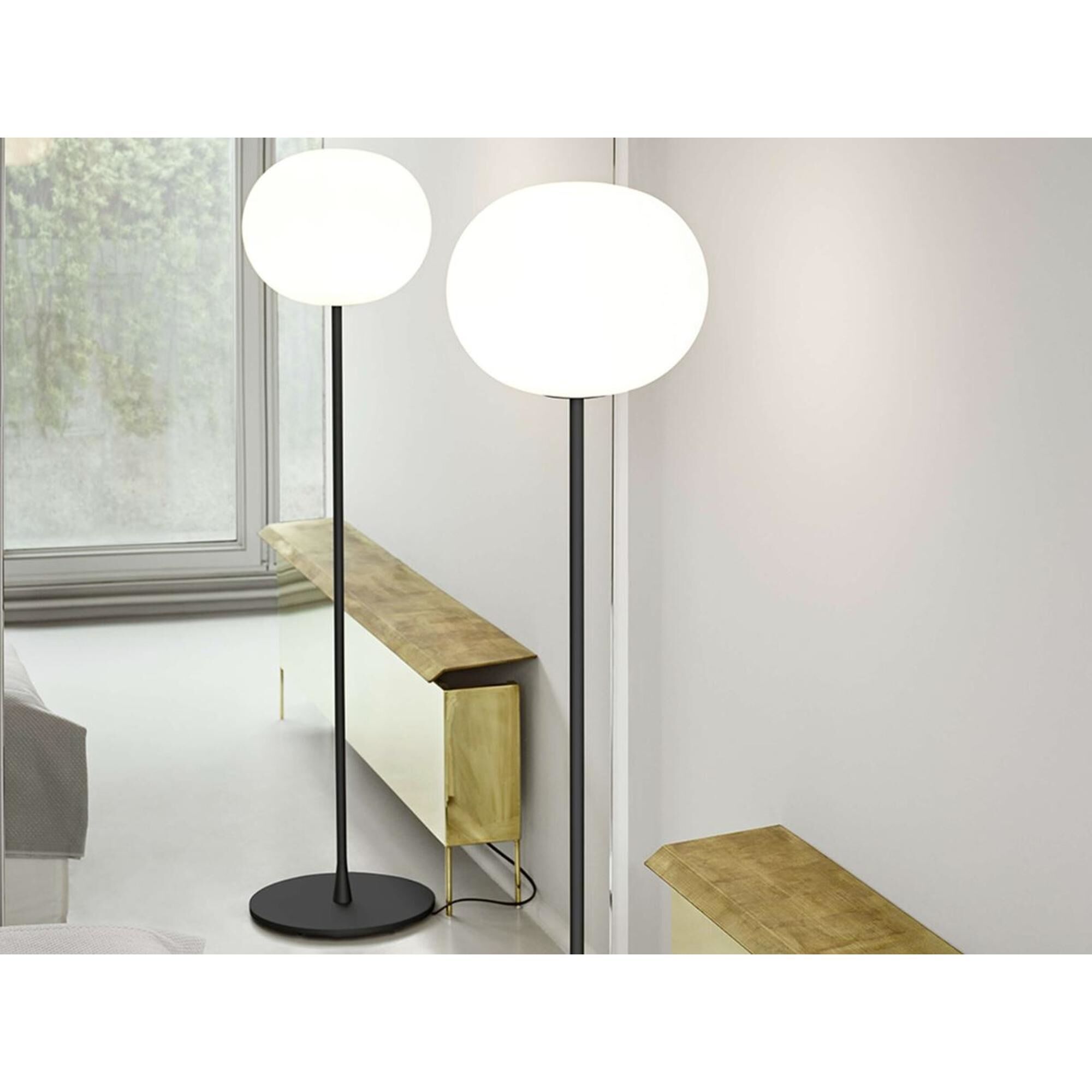 Glo-Ball F1 Floor Lamp Black | AndLight