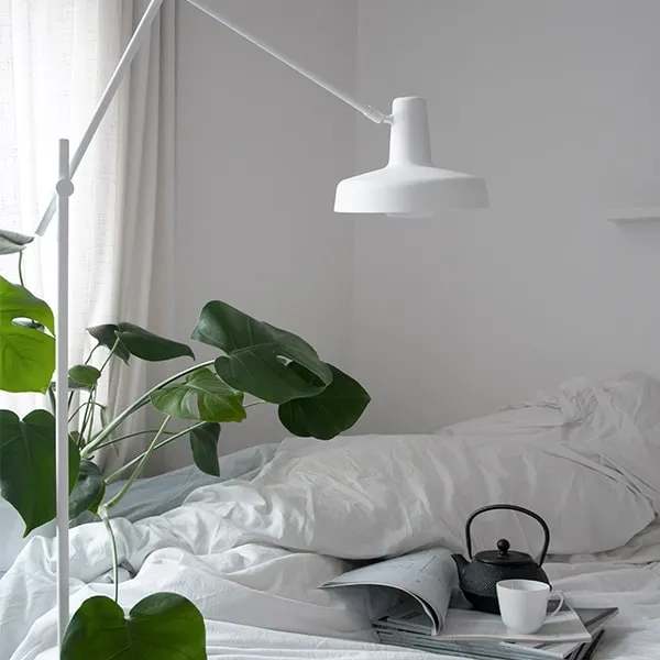 Arigato Floor Lamp White