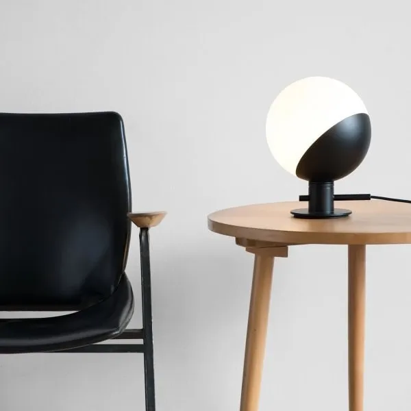 Baluna Væg/Bordlampe Sort