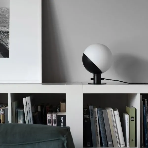 Baluna Væg/Bordlampe Sort