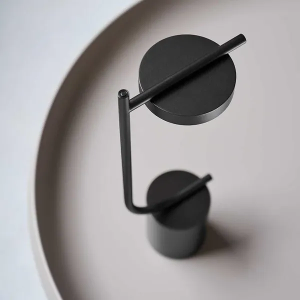 Igram "J" Bærbar Lampe Sort