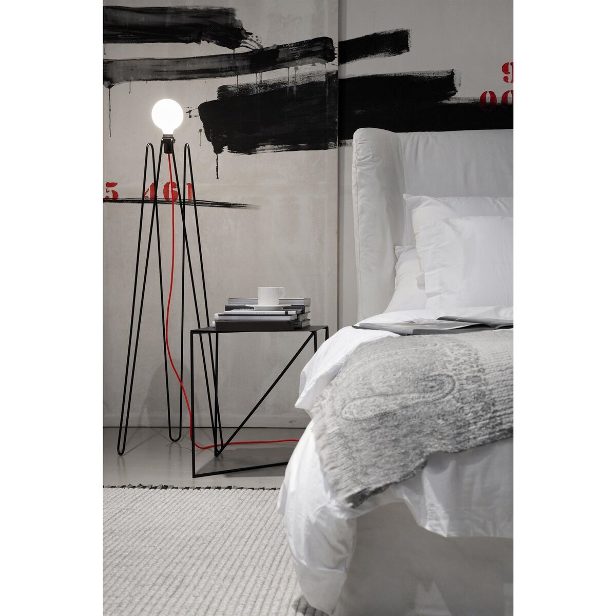 Model 3 Floor Lamp White/ White