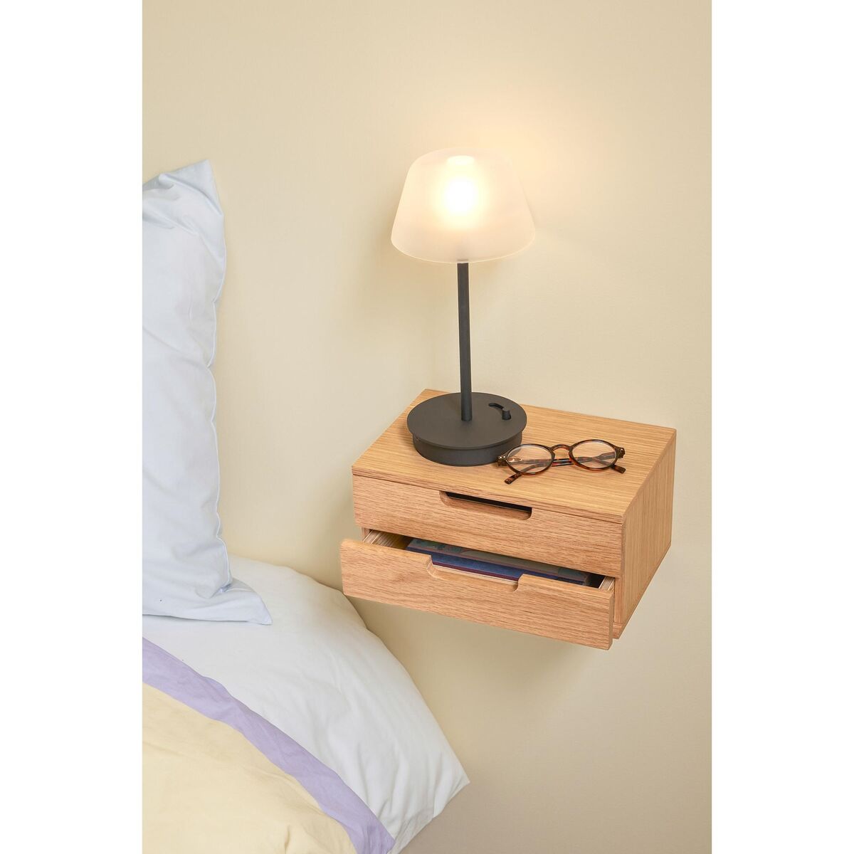 Salon Table Lamp Black