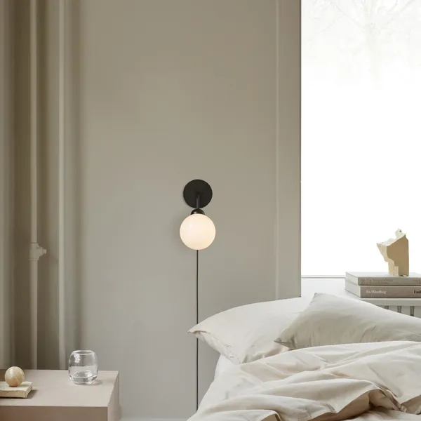 Apiales Wandleuchte Satinschwarz Mit Kabel