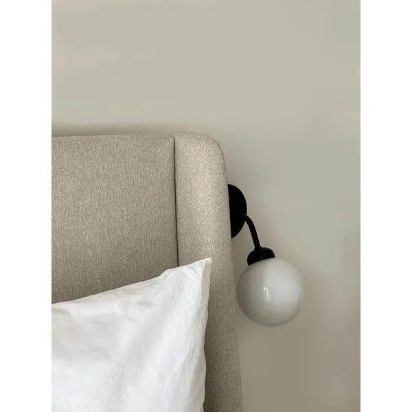Apiales Wandleuchte Satinschwarz Mit Kabel