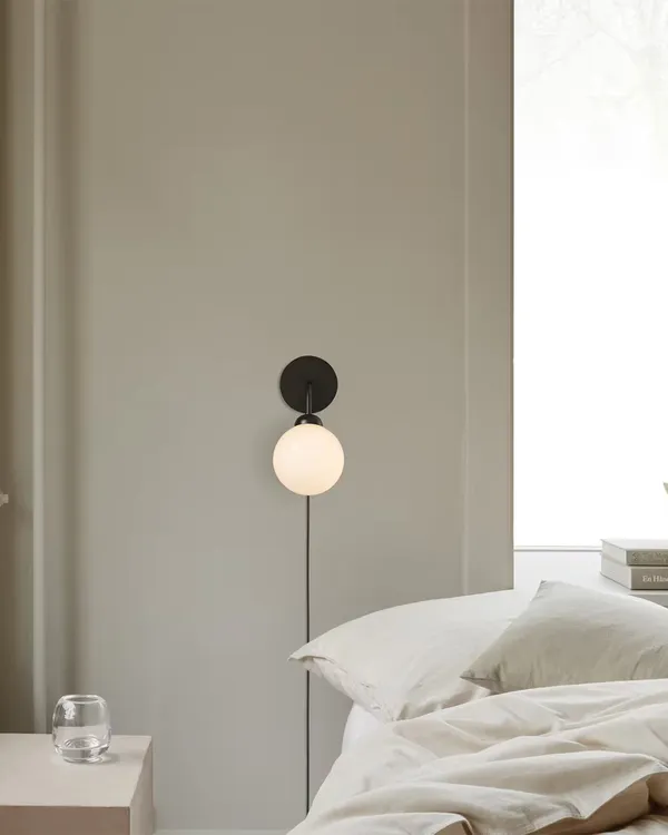 Apiales Væglampe Satinsort Med Ledning