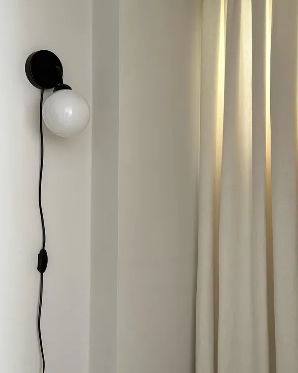 Apiales Væglampe Satinsort Med Ledning