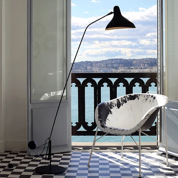 Mantis BS1 B Black Floor Lamp Round Base