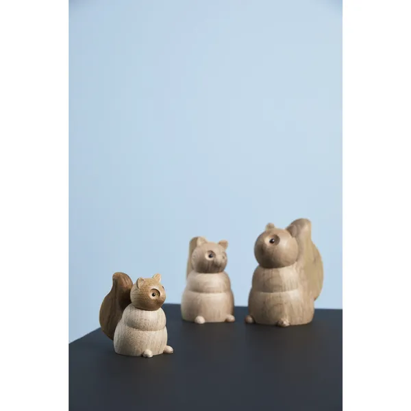Squirrel Figure Large Oak