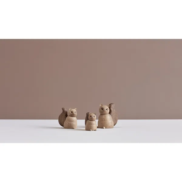 Squirrel Figure Large Oak