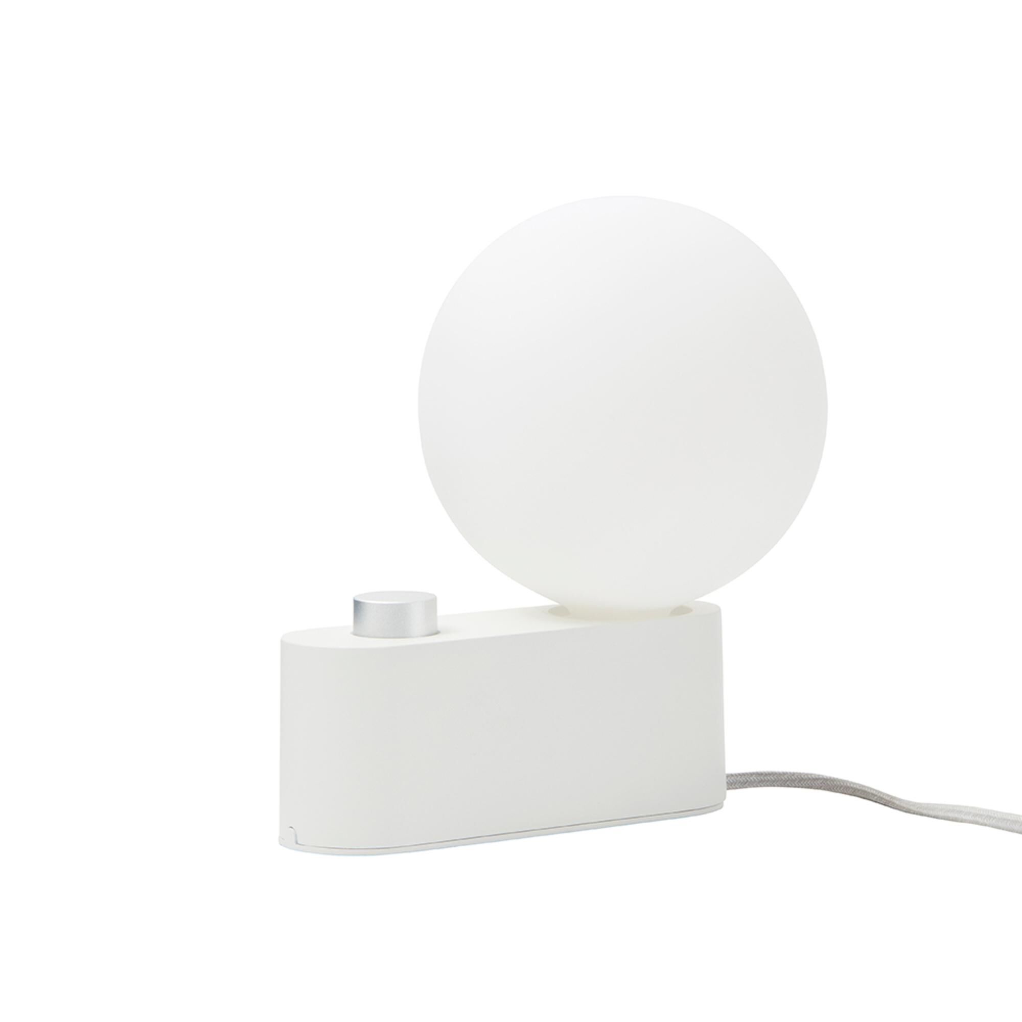 Alumina Bordslampa Vit M. Sphere IV