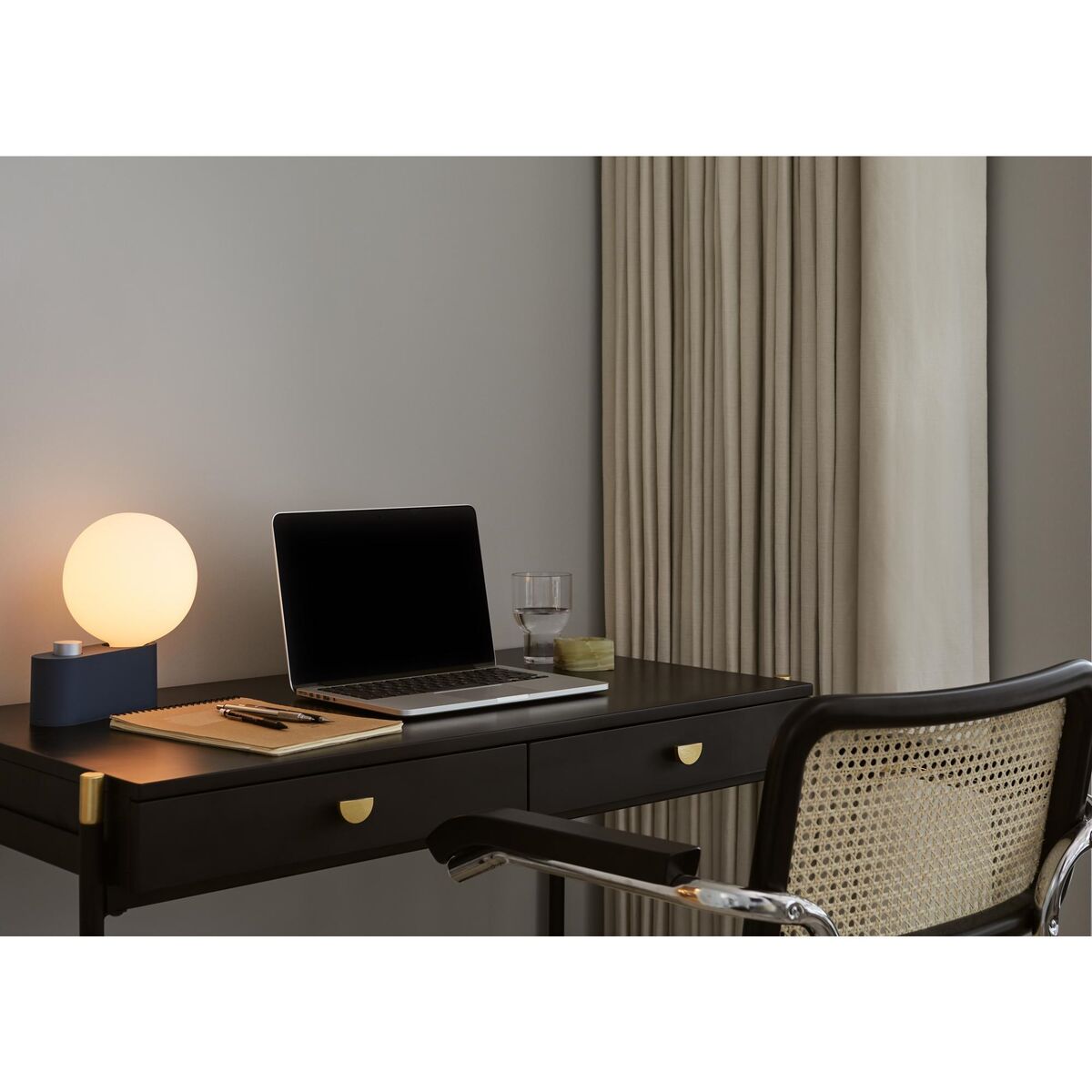 Lampe à Poser Alumina Bleu avec Sphère IV