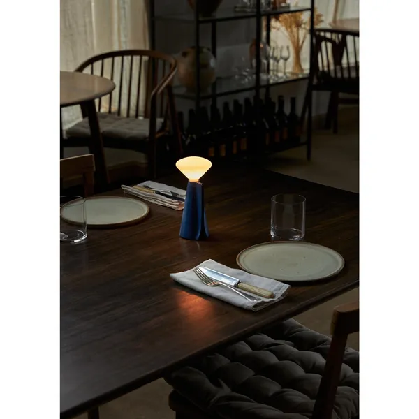 Mantle Portable Lamp Cobalt