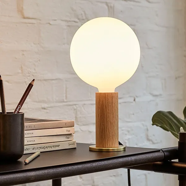 Knuckle Tafellamp Eiken M. Sphere IV Bulb
