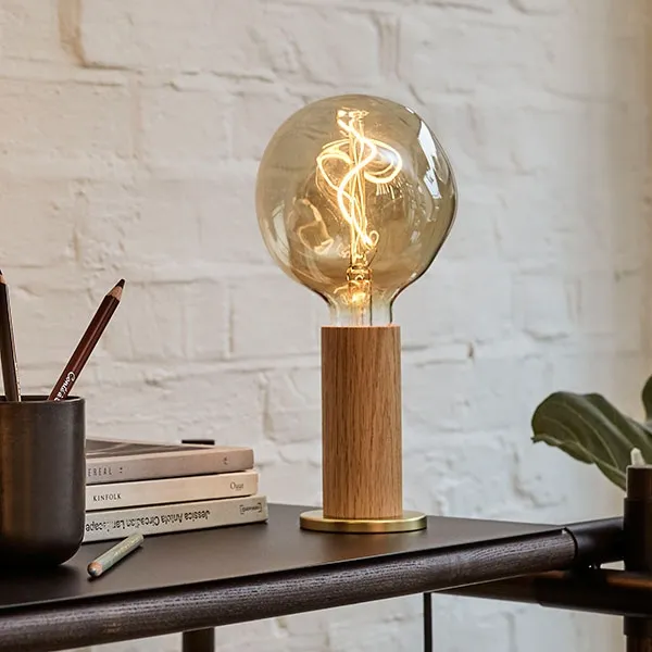 Knuckle Tischlampe Eiche mit Voronoi-I Birne