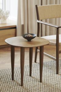 Jari Sidebord 45x45 cm Røget Egetræ
