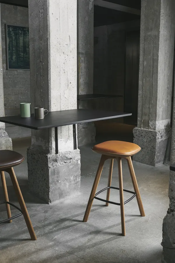 Pauline Barstool H65 Oak/Brandy Leather