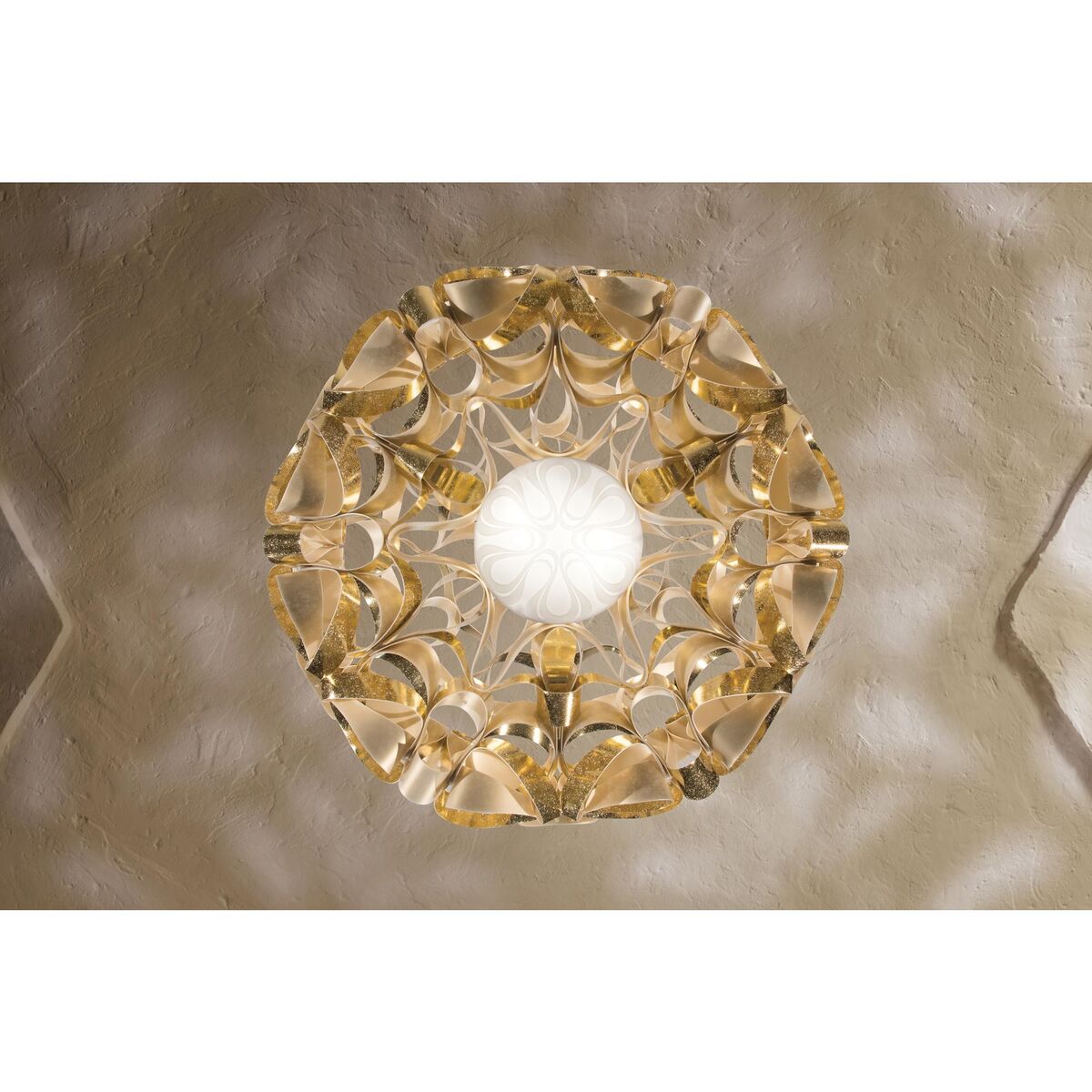 Quantica 75 Pendant Gold