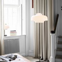 Copenhagen SC14 Stehlampe Opal Glas & Messing