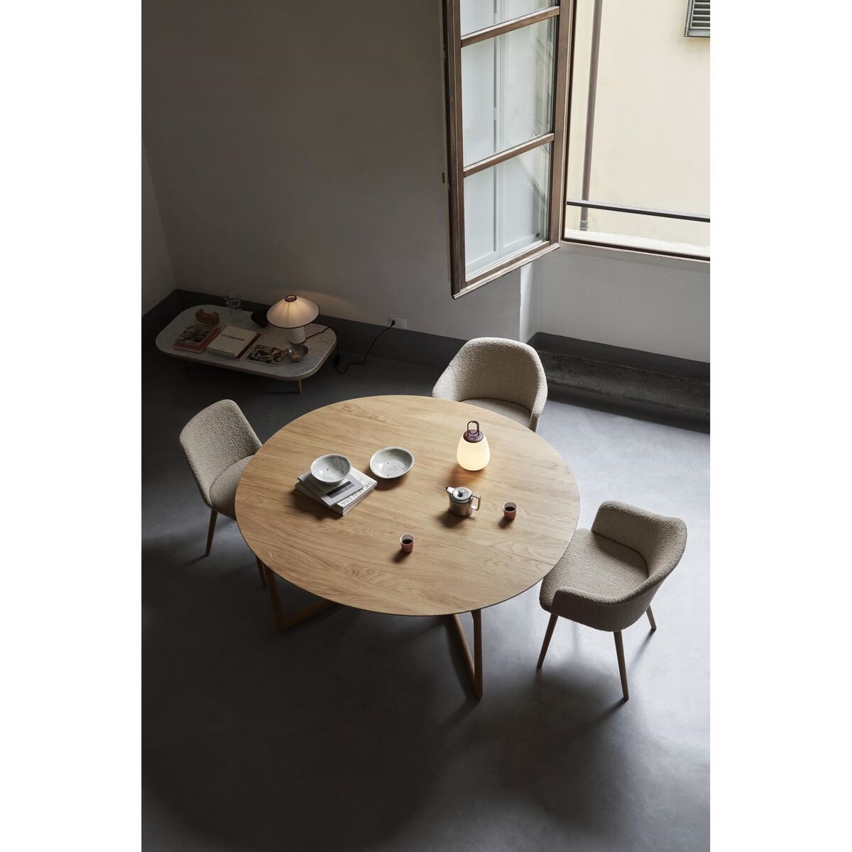 Rely HW79 Dining Chair With Armrests Upholstered Hallingdal 0563/Laquered Walnut