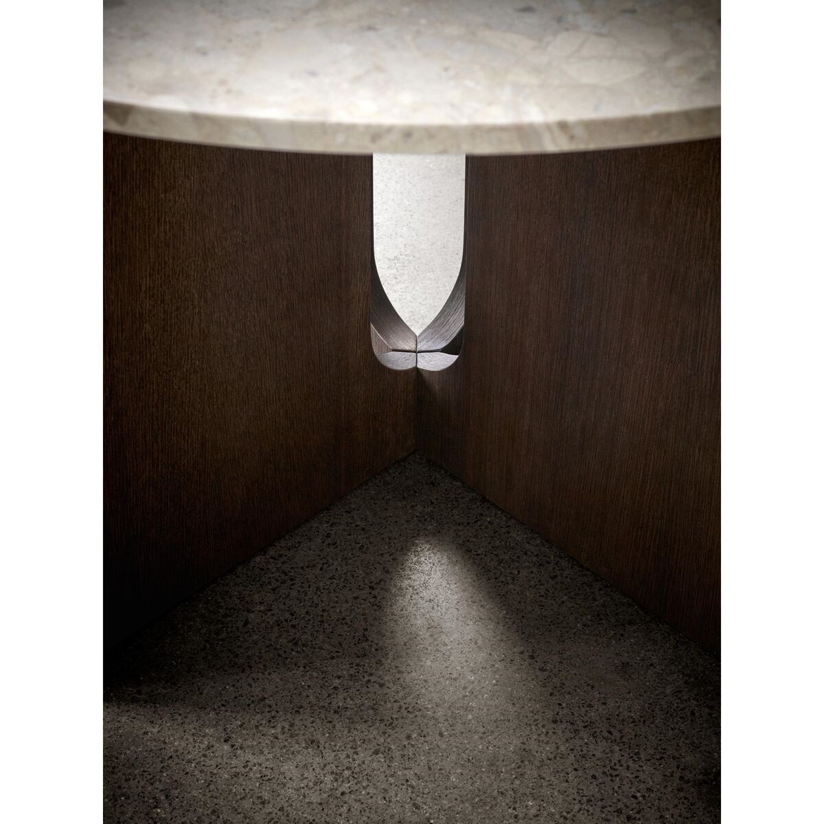 Androgyne Dining Table Ø120 Dark Stained Oak/Grey Galaxy